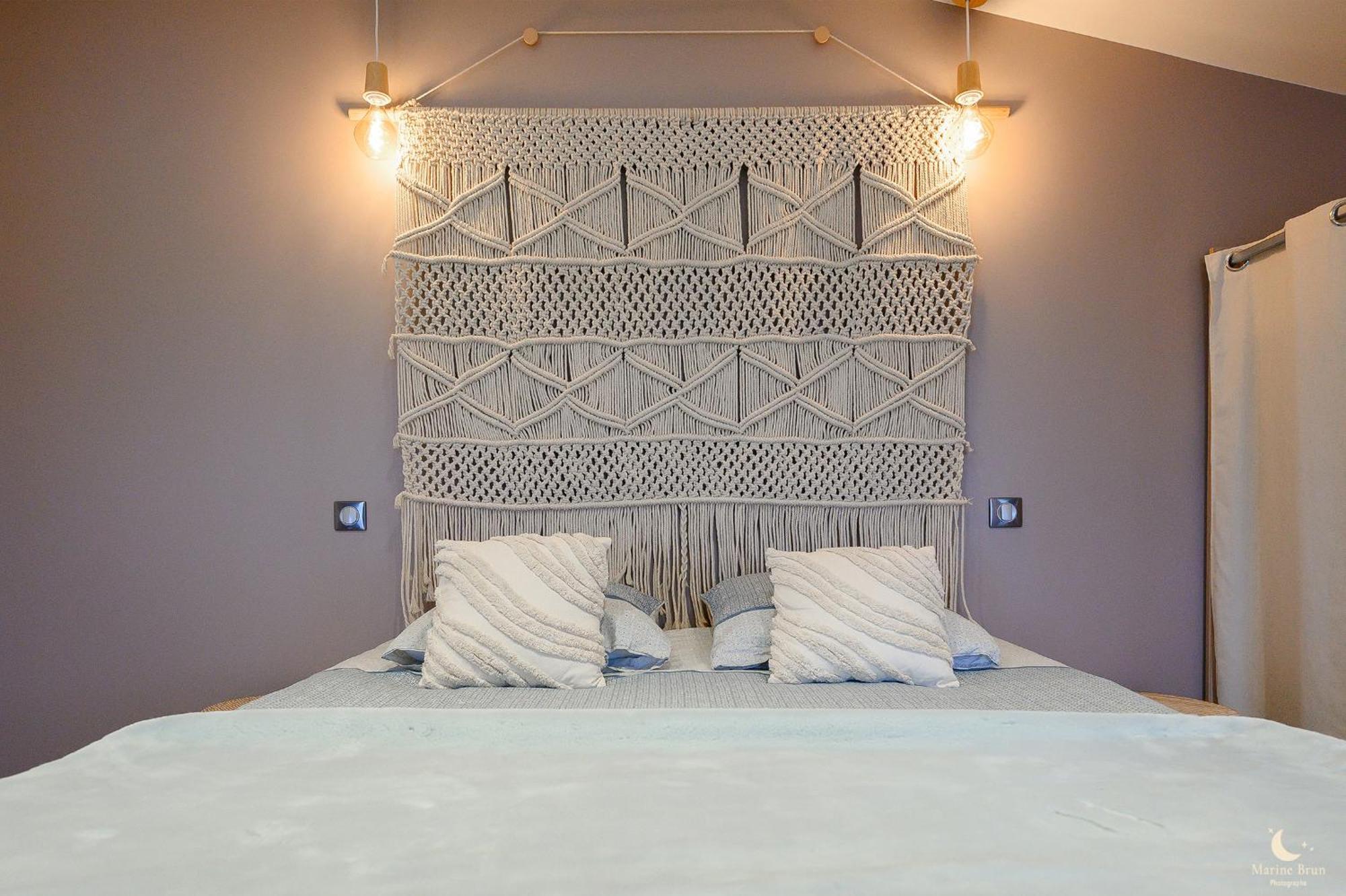 Les Pins Perdus Bed & Breakfast Saint-Ciers-d'Abzac Exterior photo